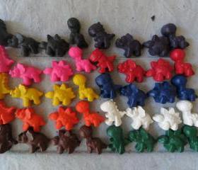 Dinosaur Crayon Set of 56