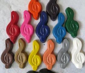 Large Clef Musical Note Crayon Set of 28