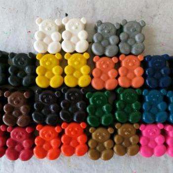 Bear Crayons Set of 56 in 14 Crayola Colors